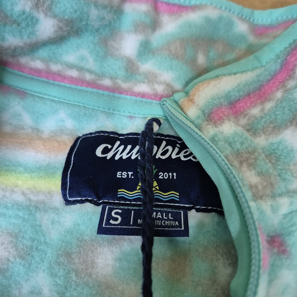Chubbies Colorful Patterned Pullover - Picture 6 of 8
